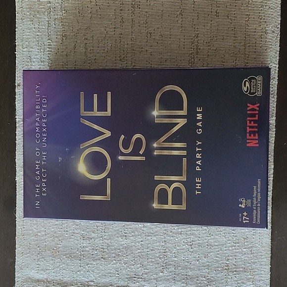 LOVE IS BLIND THE PARTY GAME - Picture 1 of 5